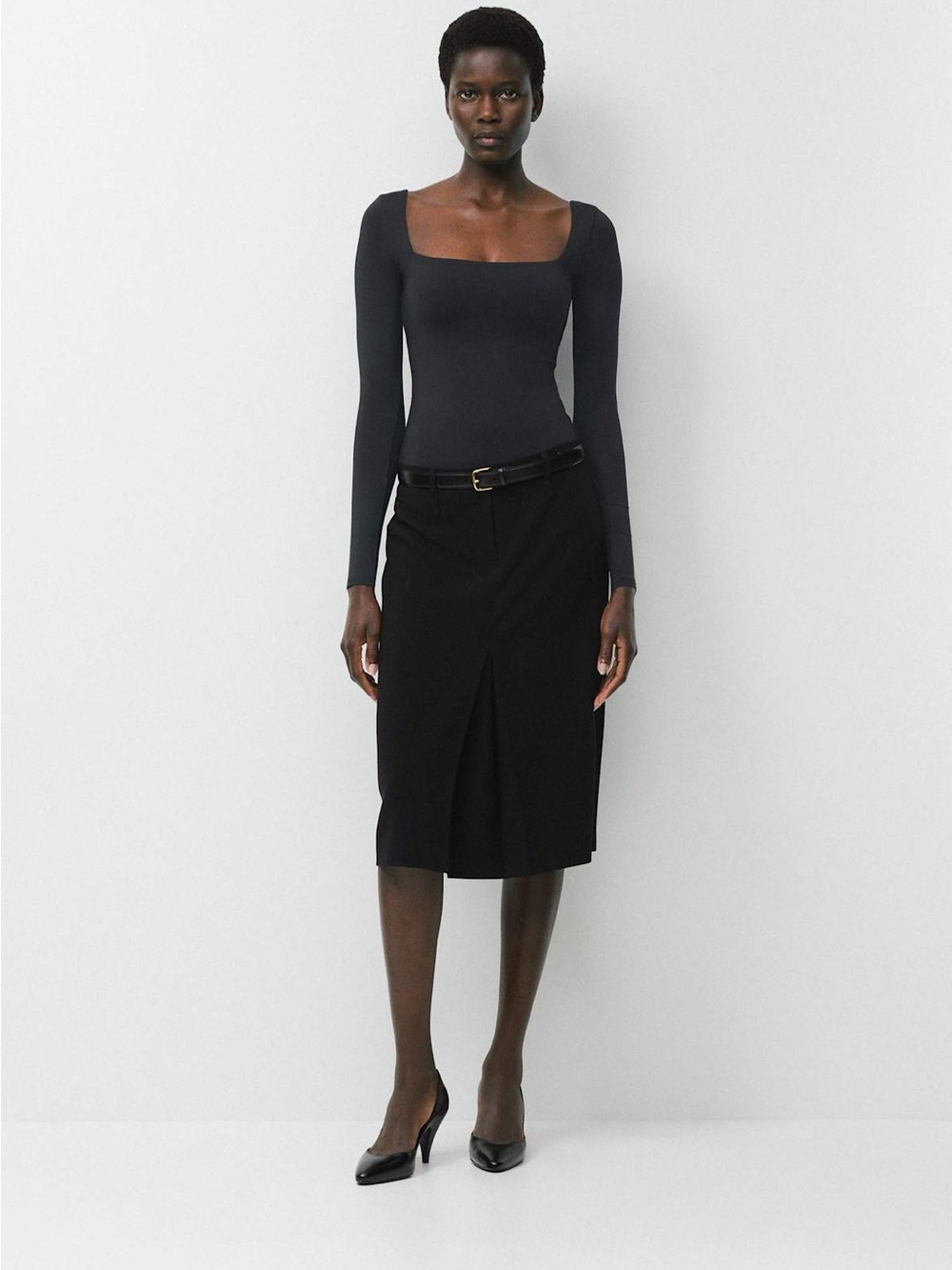 Aritzia Babaton Contour Sqaureneck Bodysuit